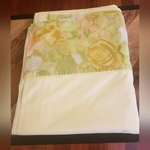 Vintage Yellow With Floral Border Cannon Royal Family Twin Flat Top Sheet